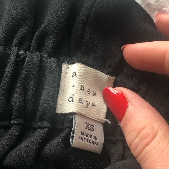 Paper bag waist pants - Picture 3 of 3